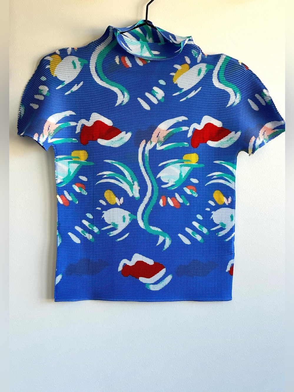 *Like New* Collector’s Edition. Issey Miyake me Marine Print